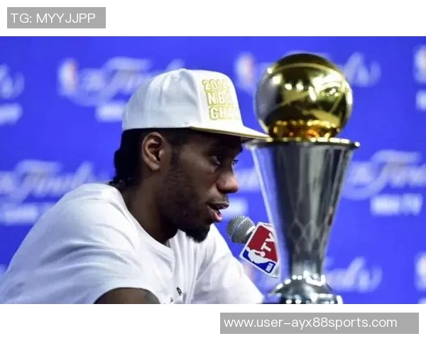 伦纳德对球迷直播吃推文表示担忧认为可能影响健康状况 伦纳德对球迷直播吃推文表示担忧认为可能影响健康状况